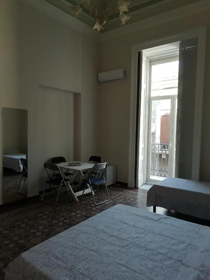 Hotel Holiday Time Catania